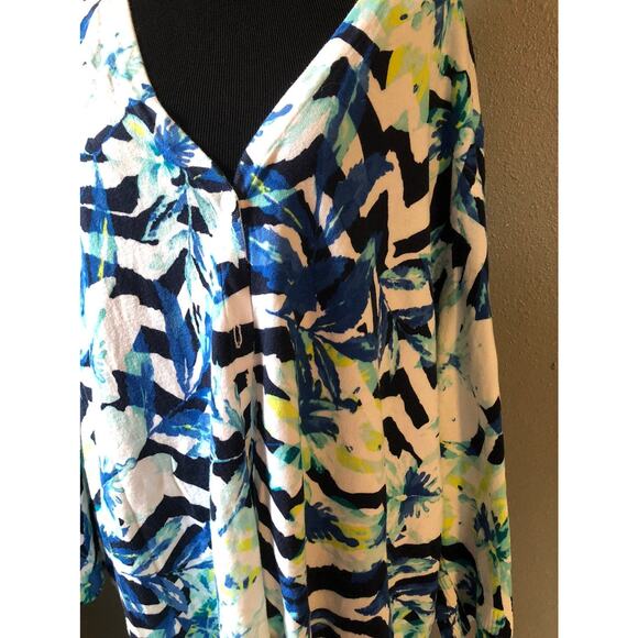 CJ Banks women's print cardigan, Romacci plaid flannel, Chico's tank size 3x - Picture 5 of 11